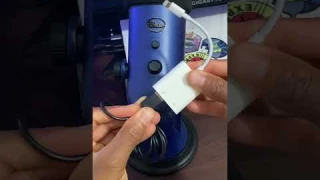 Record with external microphone on iPhone?