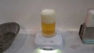 ビールに極上の泡を作ることができる、タカラトミーアーツのソニックアワー