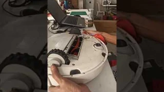 Mi Robot Vacuum - How to clean cliff sensor