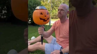 Here’s how easy it is to make those viral solar Jack-o-lanterns! #spookydecor #hallowendecor