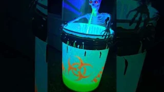 SPOOKY DIY Easy SKELETON Halloween Decoration #shorts #diy #halloween