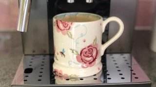 How to use the Delonghi Magnifica Smart coffee machine.