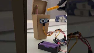 DIY Smart Dustbin using Ultrasonic Sensor and Arduino #roboarmy #ultrasonicsensor #scienceproject