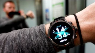 Lui è il MIGLIORE SMARTWATCH RUGGED ECONOMICO da 50 EURO con DISPLAY AMOLED e GPS! ZEBLAZE STRATOS 2