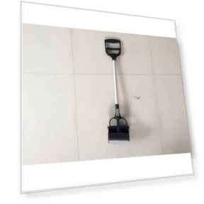 Long-Handle Spring Action Pet Feces Pooper Scooper — Scoops