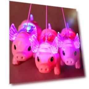 Musical Walking Pig Toy Figure — Wind-up Toys, Liingyimn