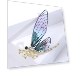 Green Dragonfly Brooch — Pins & Brooches, Fashion footsteps
