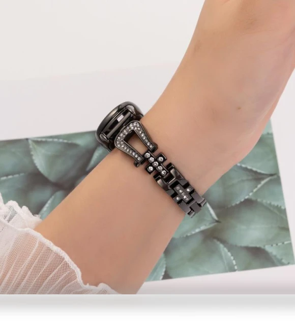 U-shaped Diamond Bracelet Metal Watch Band for Xiaomi Smart Band 9/8 — Bands, Xiaomi
