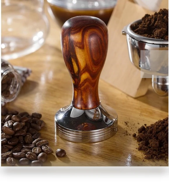 Integrated coffee press — Coffee Scoops
