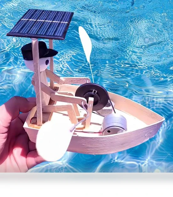 Solar Powered Rowing Robot Toy Set — Solar Power, Live City Fashion Home Decor