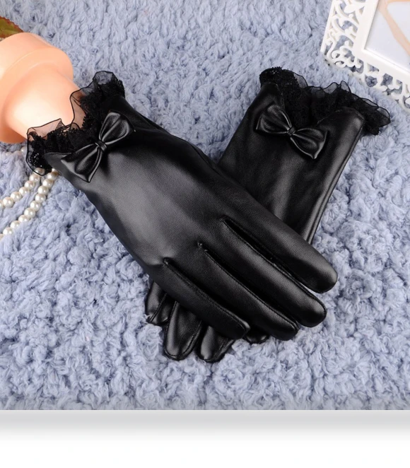 Winter Touchscreen Gloves — Gloves, Challenge