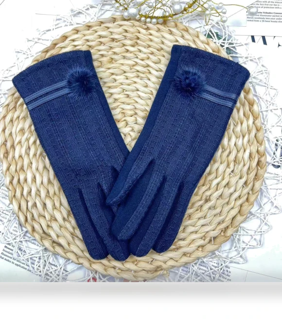 Touchscreen Gloves — Gloves & Mittens, Female s