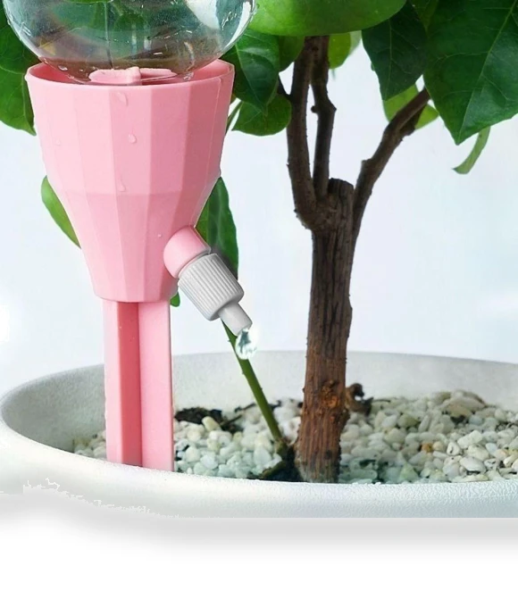 Self-Watering Spikes System — Drip Kits, Wanghengch