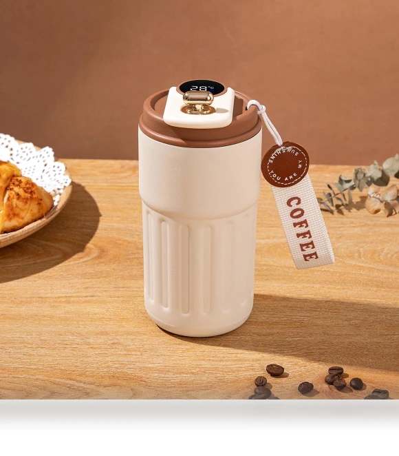 Smart Temperature Display Vacuum Bottle — Beverage Warmers, Young Time