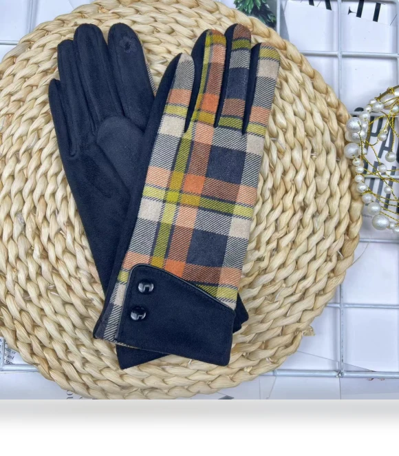 Checkered Women's Gloves — Gloves & Mittens, Female s