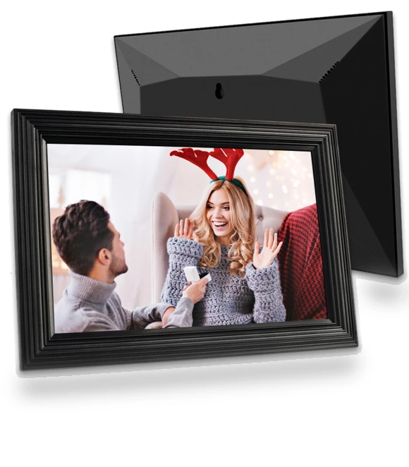 HD Digital Photo Frame with Wood Texture — Digital Frames, Holland Ham