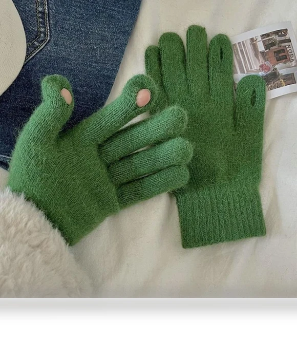 Touchscreen Winter Gloves — Gloves & Mittens, Soft Grass