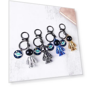 3D Astronaut Pendant — Keychains & Keyrings, Qiangxiu