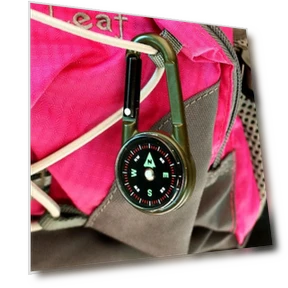 Multifunctional Smart Camping Carabiner with Mini Compass and Thermometer — Keychain Carabiners, LY Gardening