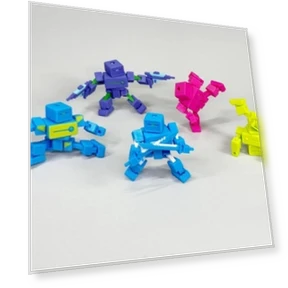 Fully assembled movable mini robot with hinge — Miniatures, Super Go