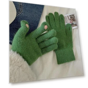 Touchscreen Winter Gloves — Gloves & Mittens, Soft Grass