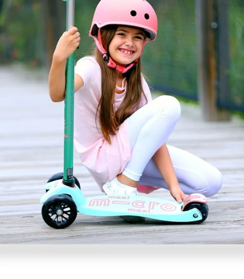 Maxi Deluxe LED Three-Wheeled Scooter with Light-Up Wheels for Kids — Balance Bikes, Micro