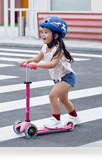 Mini Deluxe LED Three-Wheeled Lean-to-Steer Scooter — Balance Bikes, Micro