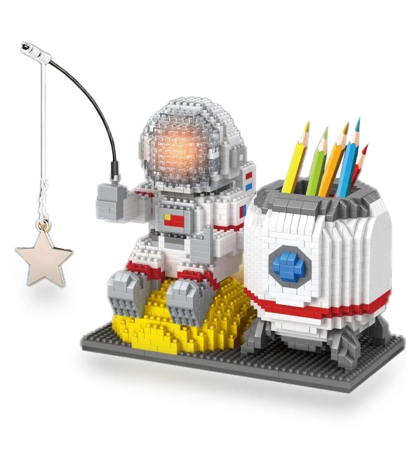 Mini Blocks Astronaut Bristol Block LED Lighting Kit — Construction Kits, JAPAN ANIME BRIDGE