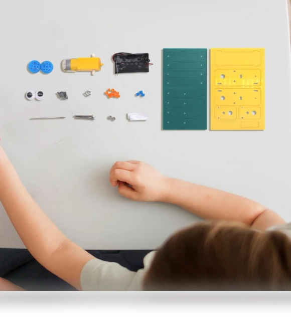 Educational Robot Toy — Construction Kits, Quality Life