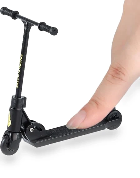 2-Wheeled Foldable Finger Scooter — Bikes, Jizlan