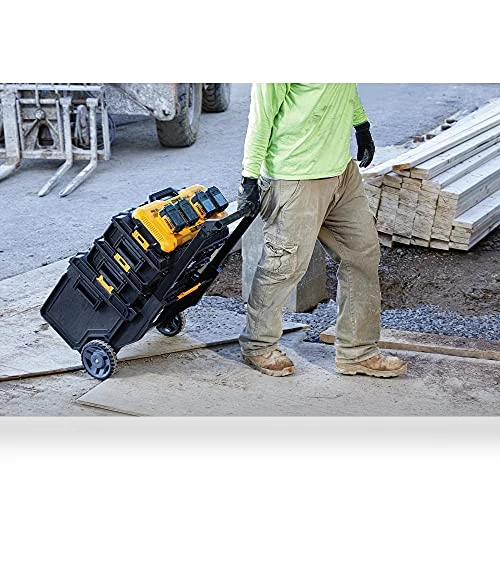 4-Port Rapid Charger — Power Up, DEWALT