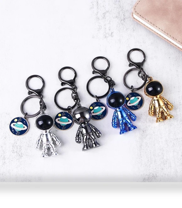3D Astronaut Pendant — Keychains & Keyrings, Qiangxiu
