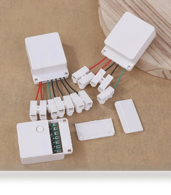 LED String Light with 8 Flashing Modes — String Lights, Superficial