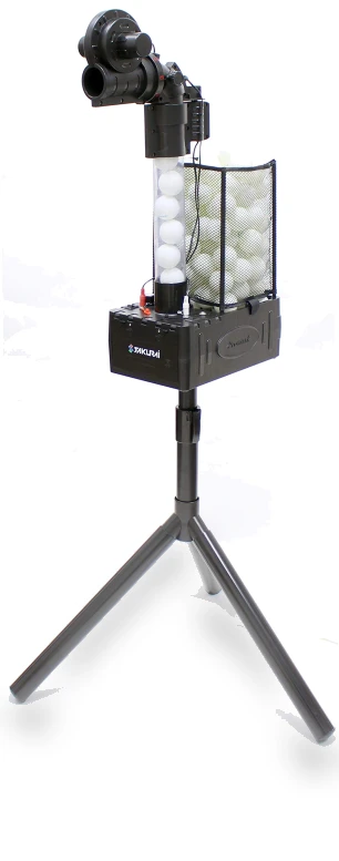 Tennis Robot with 8 Rotation Functions — Tennis, HAYAO