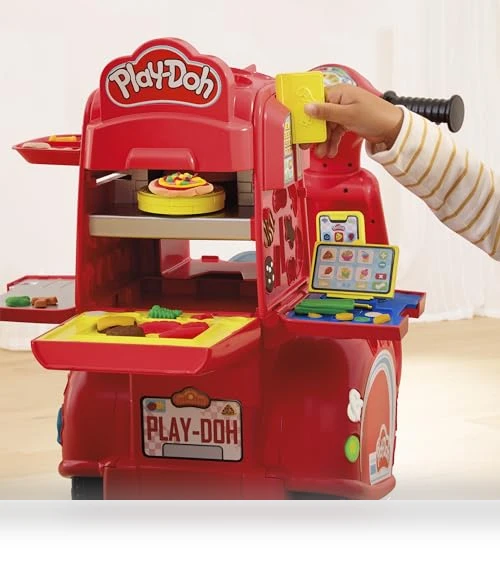 Pizza Delivery Scooter Playset — Toy Vehicles, Hasbro