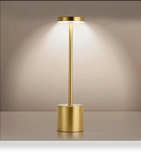 Modern LED Metal Desk Lamp with Touch Control — Desk & Table Lighting, SaiMili Light