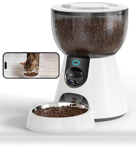 Automatic Pet Food Dispenser with Video Camera — Feeders, Good Household Items