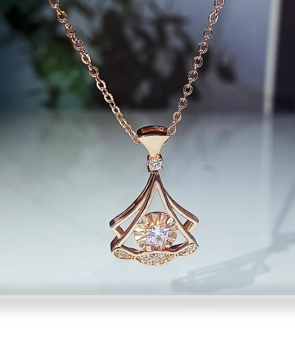 Rose Gold Necklace with Fan-Shaped Smart Zircon Pendant — Smart Jewelry, Prettiest WW
